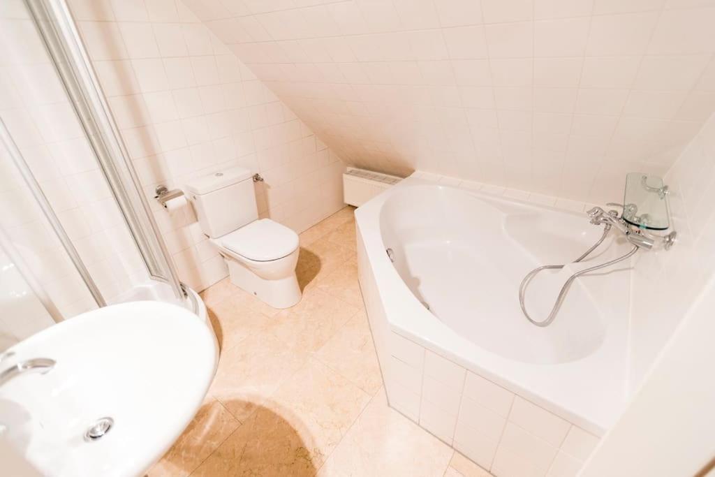 Luxurious Maisonette Apartment At The Heart Of Vienna Esterno foto